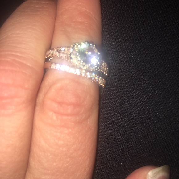 Rose Gold Plated Wedding Ring Set - Picture 3 of 6